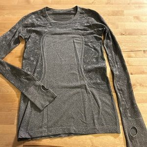 Lululemon size 6, swiftly tech, long sleeve